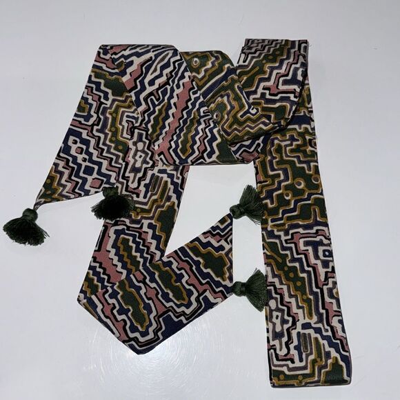 NWT Figue Cleo Silk Ruffle Neck Belted Dress in Medallion Multi Spruce XS - Picture 14 of 15